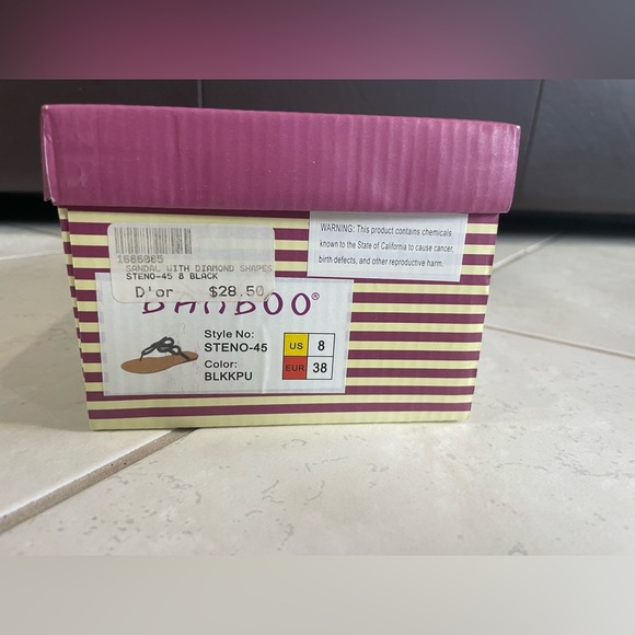 Bamboo Sandals - Picture 7 of 8